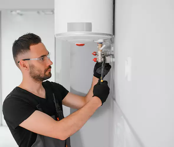Expert Plumber for Water Heater Expansion Tank Installation in Lake Worth, FL
